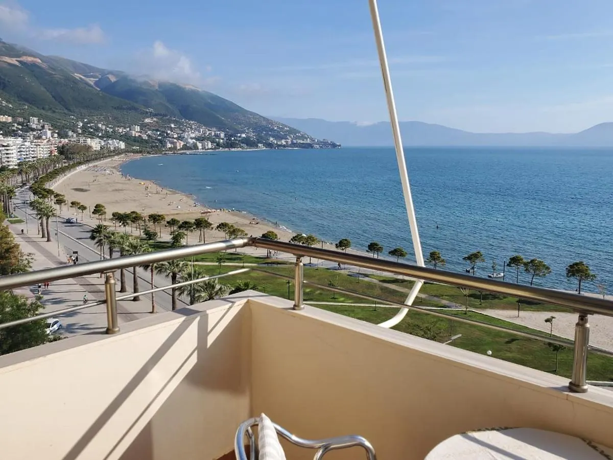 Lungomare Apartment 2D Vlora 0*,