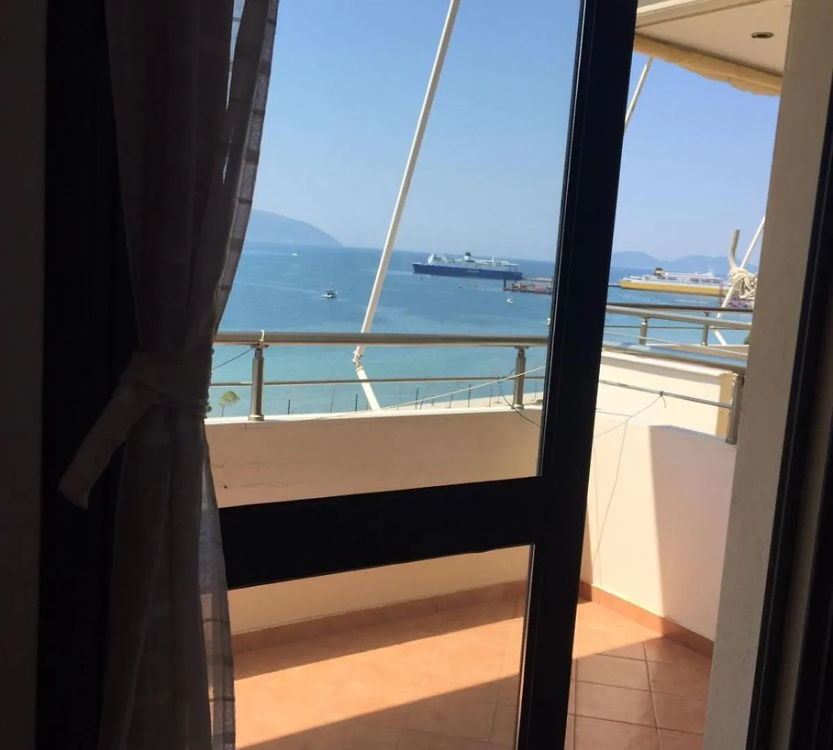 Lungomare Apartment 2D Vlora