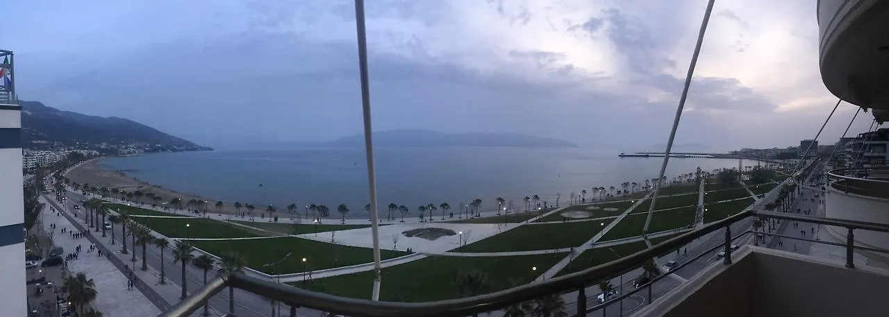 Lungomare Apartment 2D Vlora 0*,